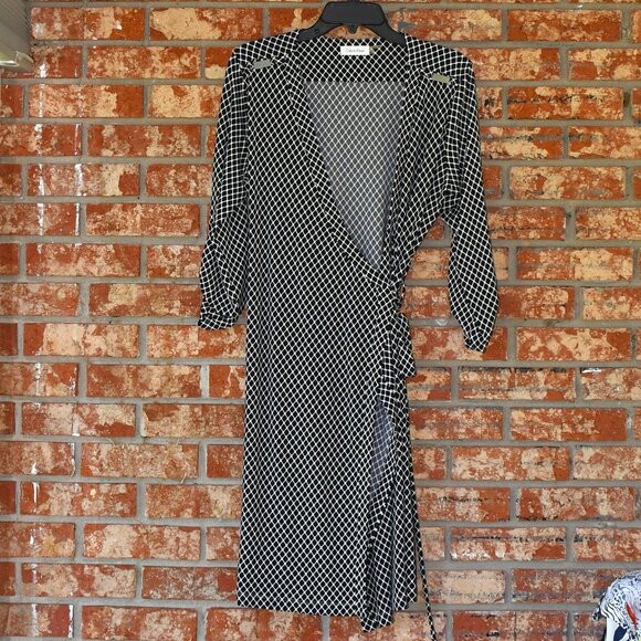 Calvin Klein Dresses & Skirts - Calvin Klein Wrap Dress